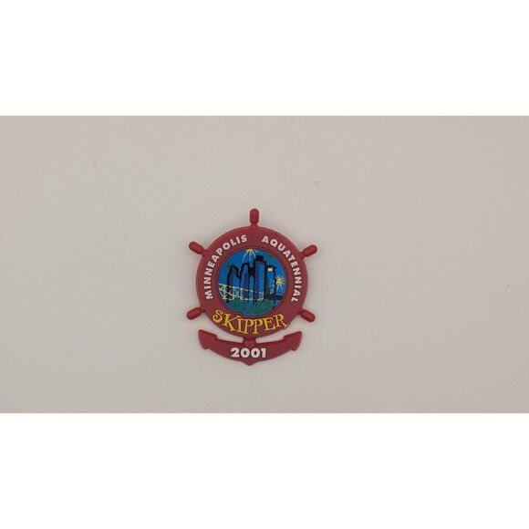 2001 Minneapolis Aquatennial Skipper Pin – Vintage Collectible Souvenir Badge - Picture 1 of 1